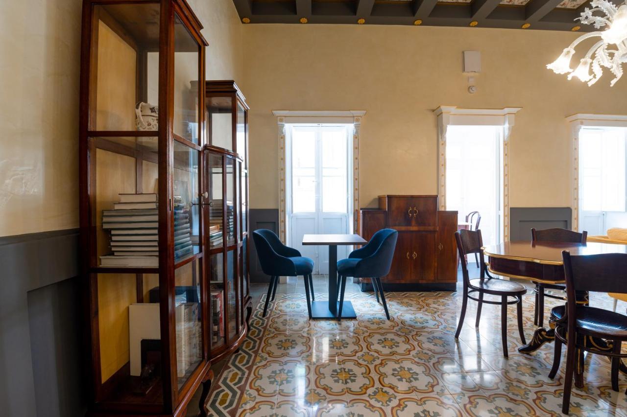Monreal Boutique Townhouse - R024Rm6 Hotell Paola Eksteriør bilde